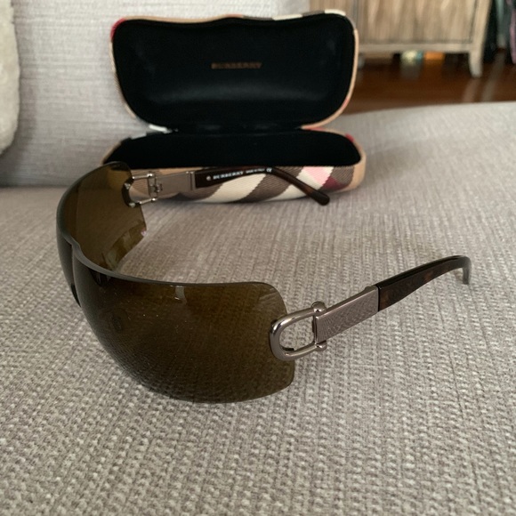 Burberry Sunglasses main image 3
